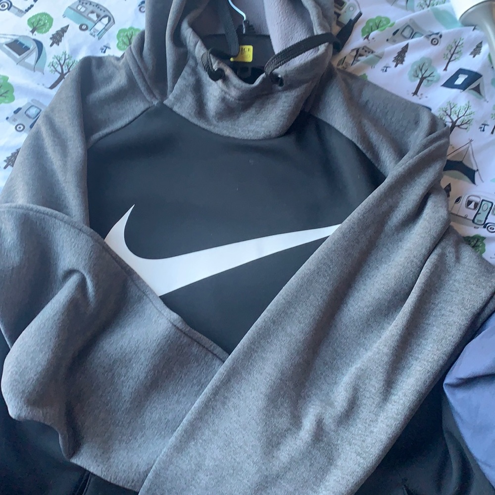 Nike sweatshirt